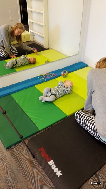 Vauvan fysioterapiaa ja muita ilmaisia iloja